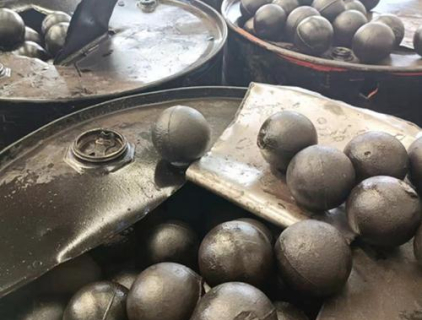 Odlewana kulka o wysokiej zawartości chromu