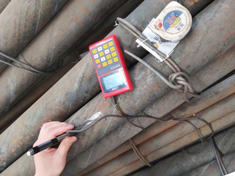 Gorąco walcowany szlifierski pręt stalowy pręt .jpg Gorąco walcowany szlifierski pręt stalowy pręt .jpg